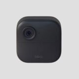 Blink Outdoor 4: cámara exterior sin cables que dura meses con pilas